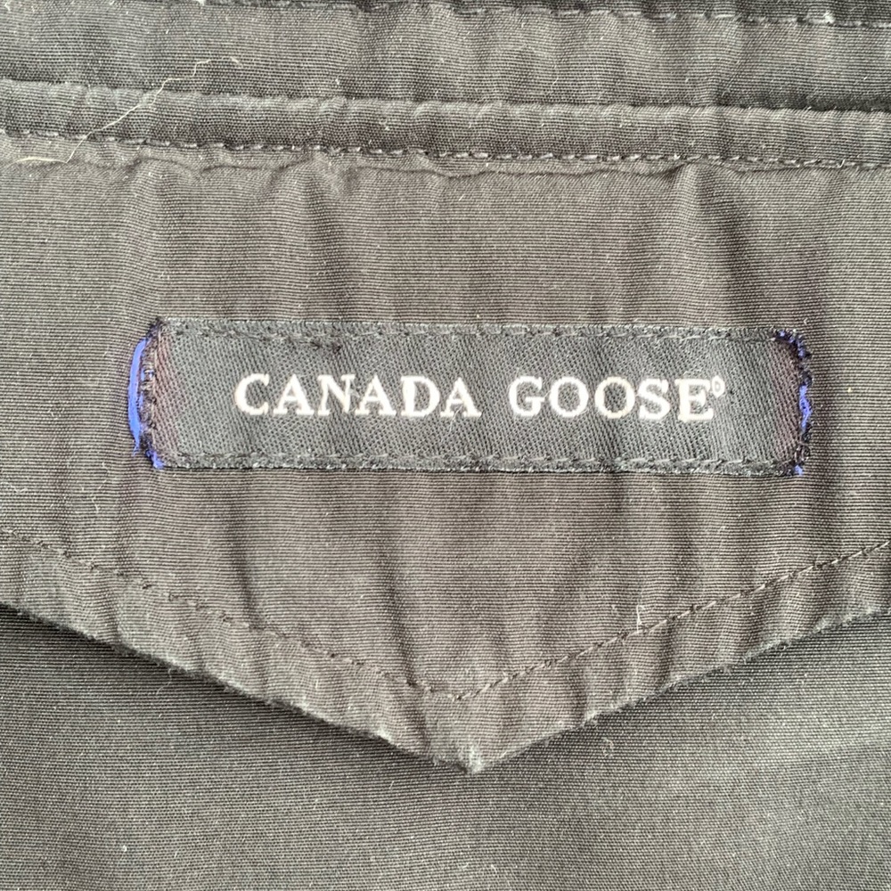 Canada Goose Womens Parka Size Small - Picture 7 of 16